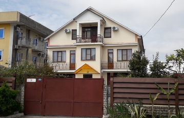 Гостевой дом эконом класса, 10 номеров, в аренду, р-он Мирный