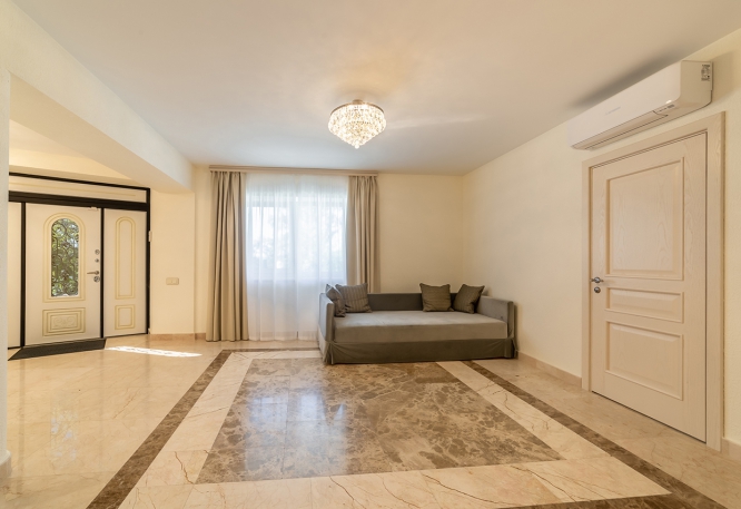 8H5A2749-HDR.jpg