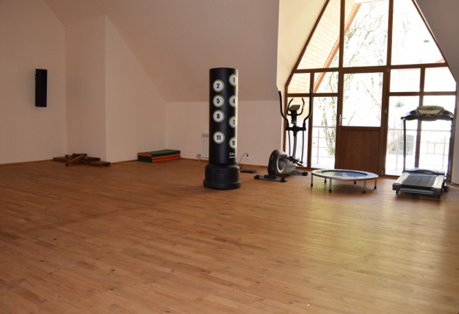 mdqkyk7x18w.jpg