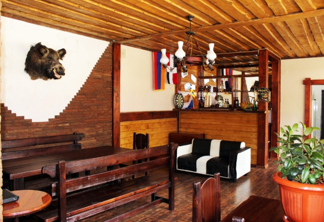 na_zapovednoj_krasnaya_polyana_bar.jpg